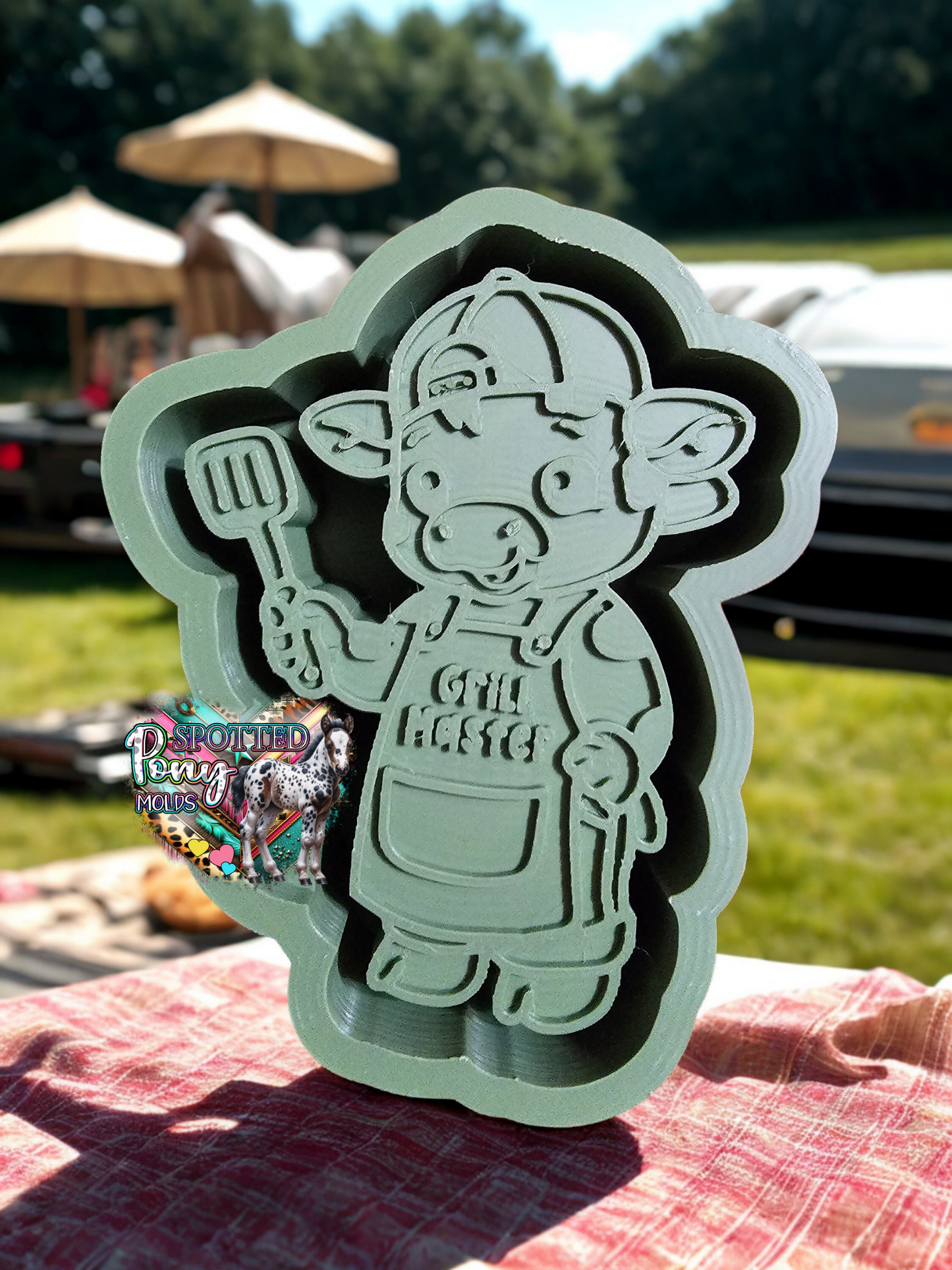 Grill Master Cow Mold