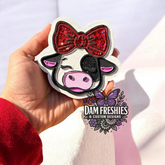 Winkie Cow with Bow Mold