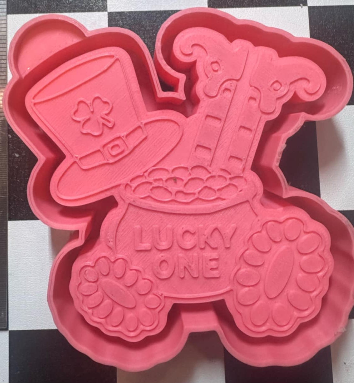 Lucky One Mold